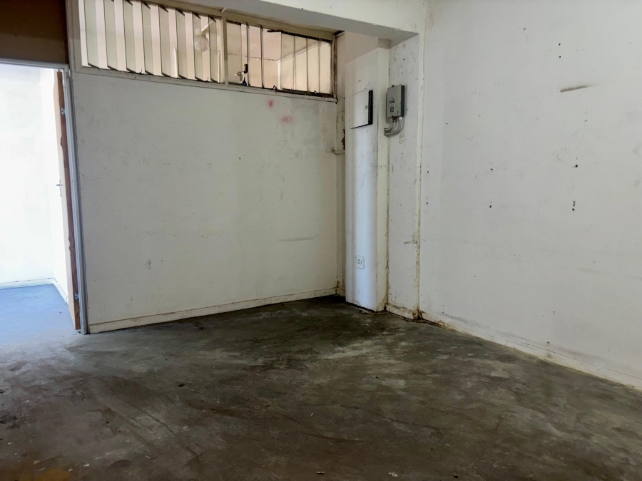 To Let Commercial Property for Rent in Triangle Farm Western Cape